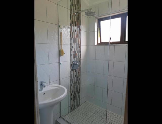 3 BEDROOM HOUSE FOR SALE IN ORIENT HILLS